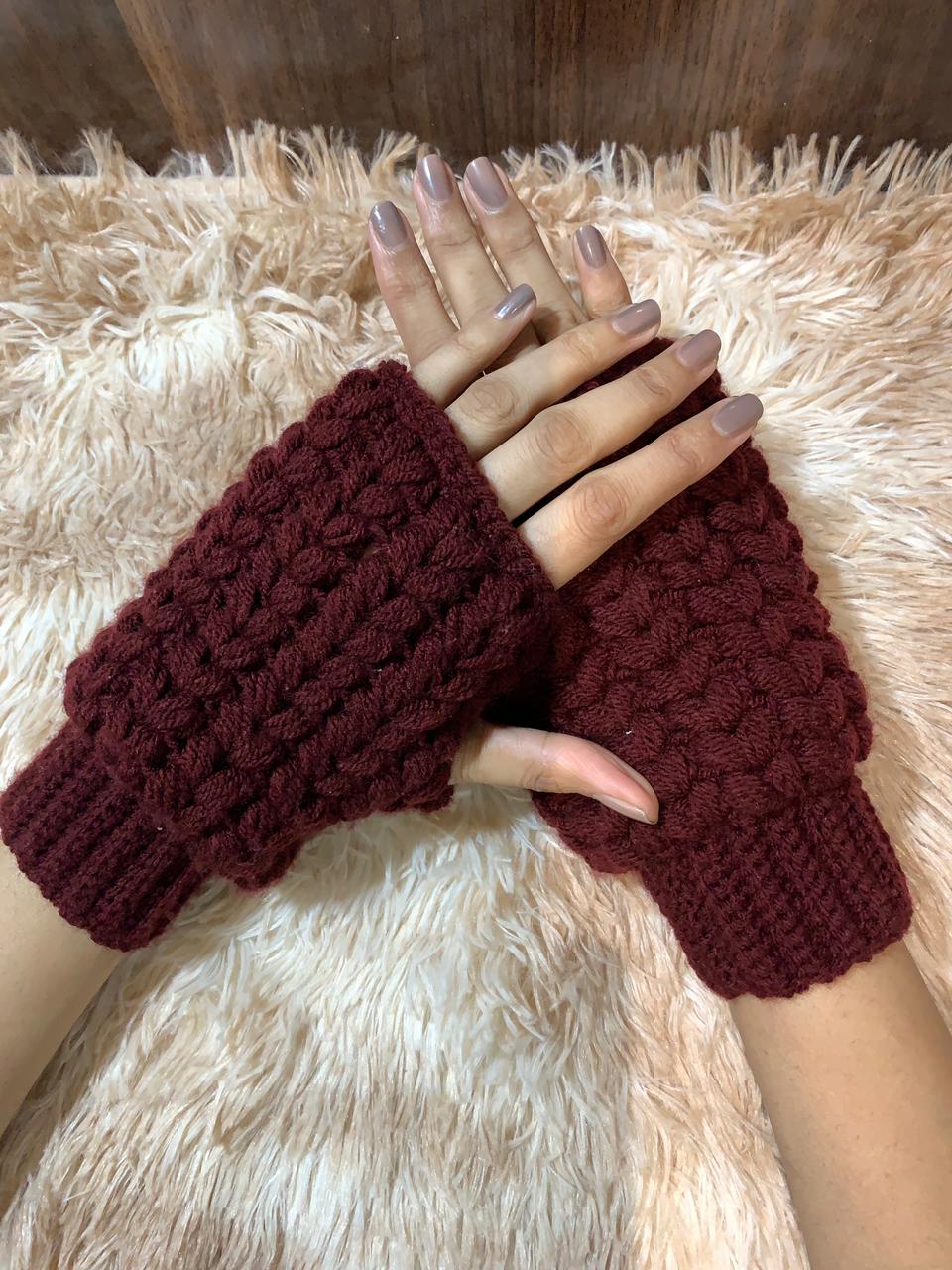 Cozy & Trendy Crochet Fingerless Winter Gloves